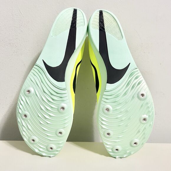 Nike Men's Neon Yellow Athletic Shoes - Picture 7 of 11